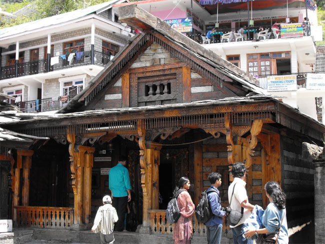 Vashisht Hot Water Spring and Temple