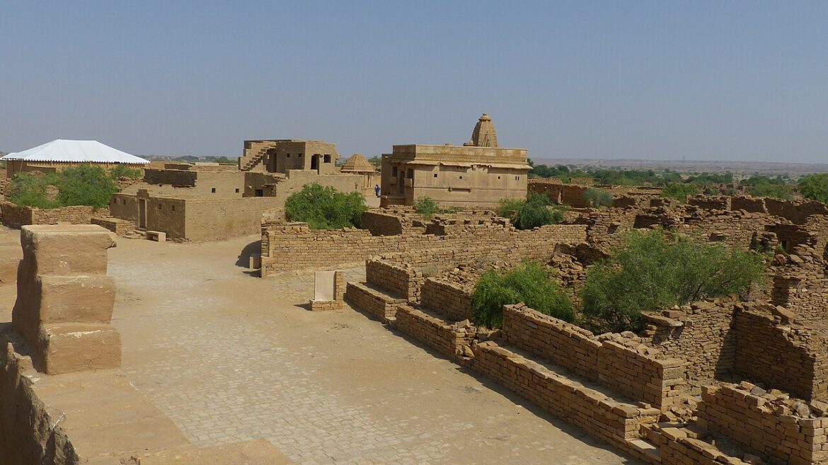 Kuldhara abandoned village Jaisalmer Rajasthan ruined stone houses
